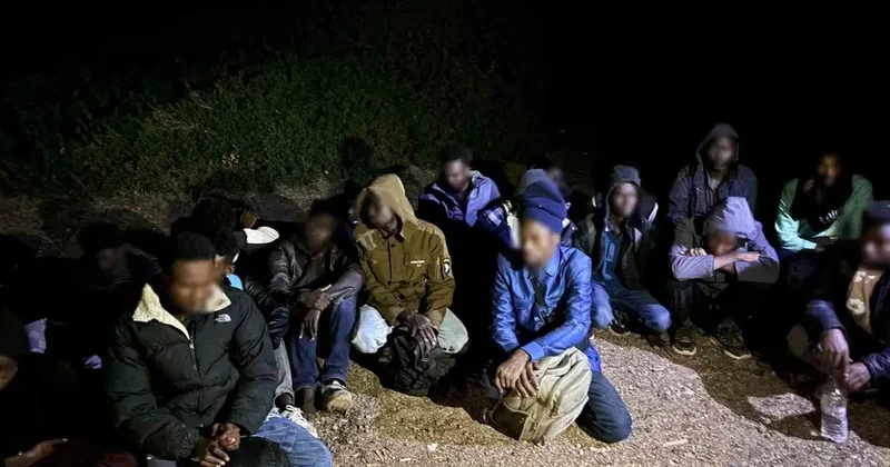 İzmir’de 73 düzensiz göçmen yakalandı
