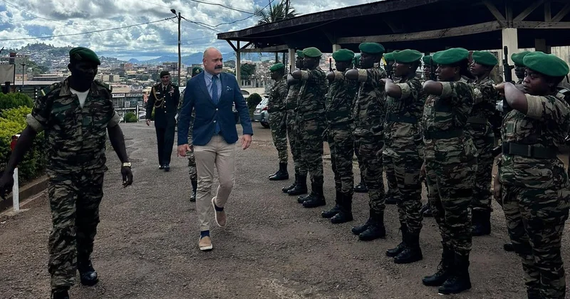 Kamerun ordusunun subayları Türkçe öğreniyor