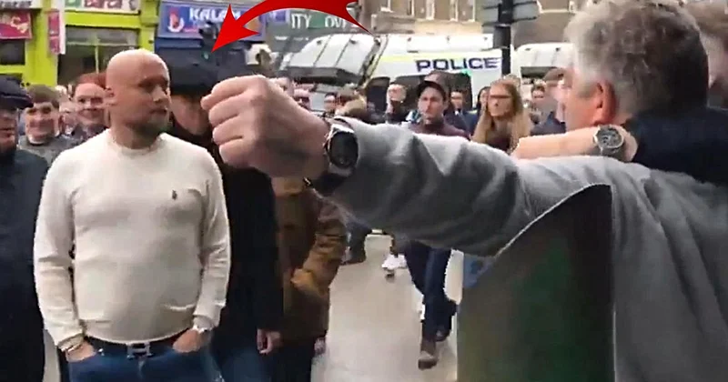 Tahrik edildi, dayanamadı! Tek yumrukla yere serdi