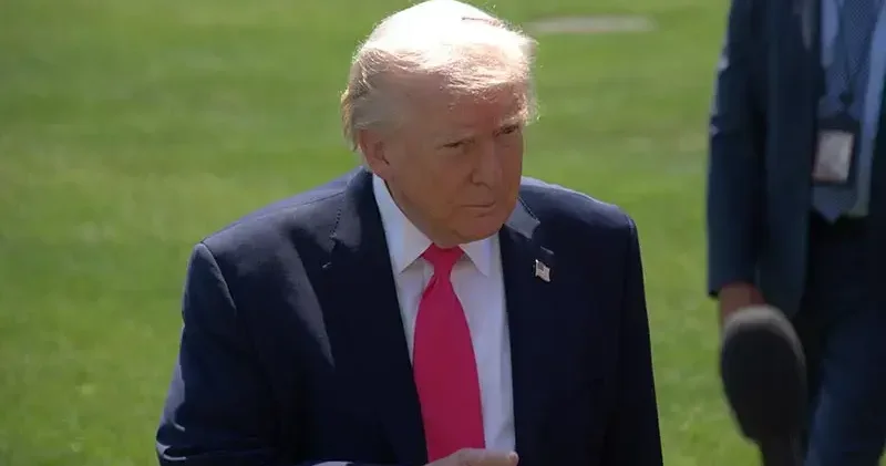 Trump tan bazı medya kuruluşlarına Beyaz Saray yasağı