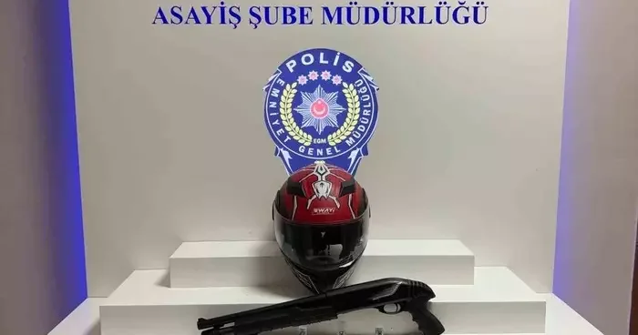 Tüfekle 2 kişinin yaralandığı olayda 3 şüpheli tutuklandı