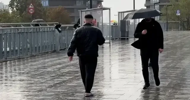 İstanbul da yağmur ne kadar sürecek? İstanbul da yağmur saat kaça kadar var? İstanbul da yağmur var mı? İstanbul da hava durumu ne? 19 EKİM HAVA NASIL OLACAK? VİDEO İZLE