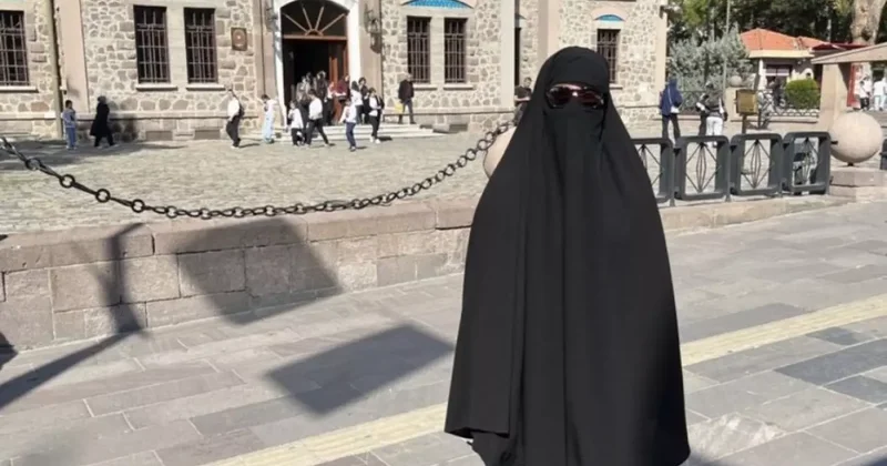 Çarşaf giyen erkek, sokaklarda dolaşmıştı: Gözaltına alındı!