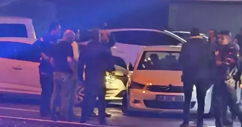 Araç gasbetti, 2 kişiyi öldürüp, 2 si polis 7 kişiyi yaraladı; çatışmada etkisiz hale getirildi