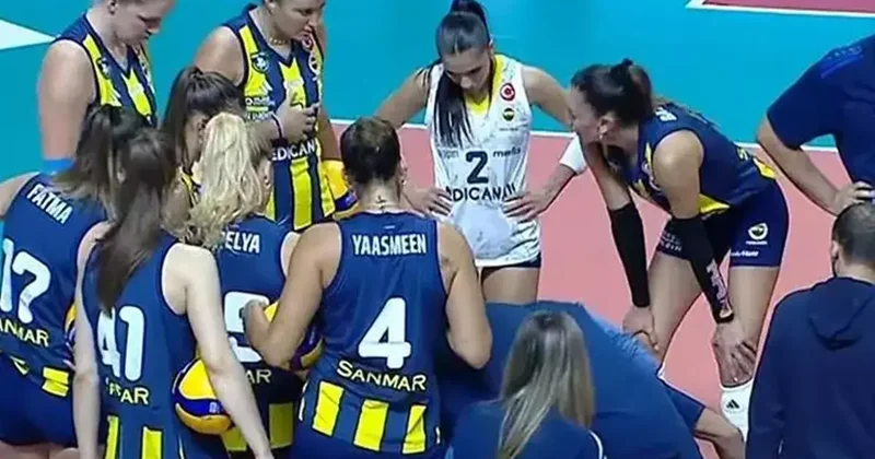 Fenerbahçe de Melissa Vargas korkuttu! Yerde kaldı, canlı yayına yansıdı... Voleybol Haberleri Spor