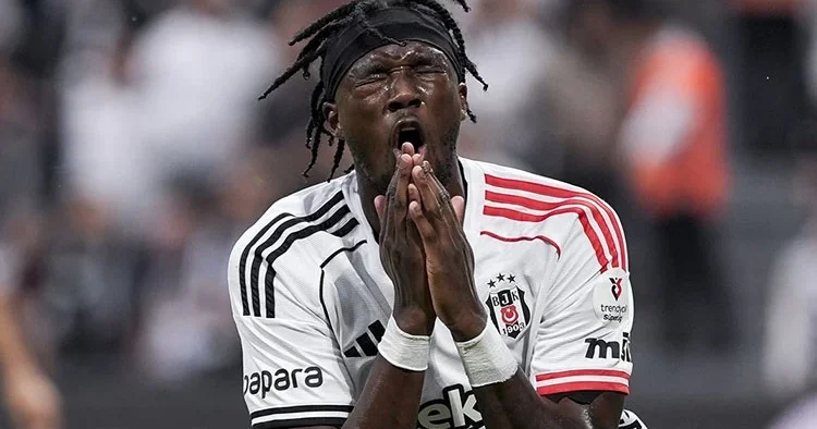 Tammy Abraham kaleyi bulamıyor!