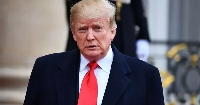 Trump, imha edilen uyuşturucu kaçakçılığı denizaltısından kurtulan 2 narkoteröristin ülkelerine gönderileceğini açıkladı
