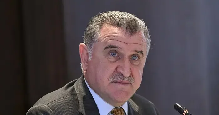 Bakan Bak tan 2025 Dünya Superbike şampiyonu Toprak Razgatlıoğlu na tebrik