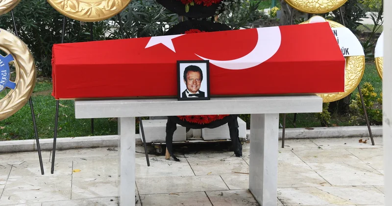 Zeki Başeskioğlu son yolculuğuna uğurlandı