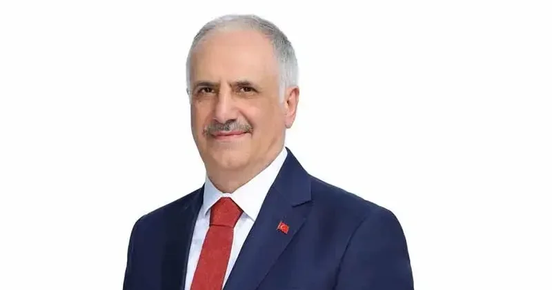Hazine ve Maliye Bakan Yardımcısı Osman Çelik emeklilik dilekçesini sundu