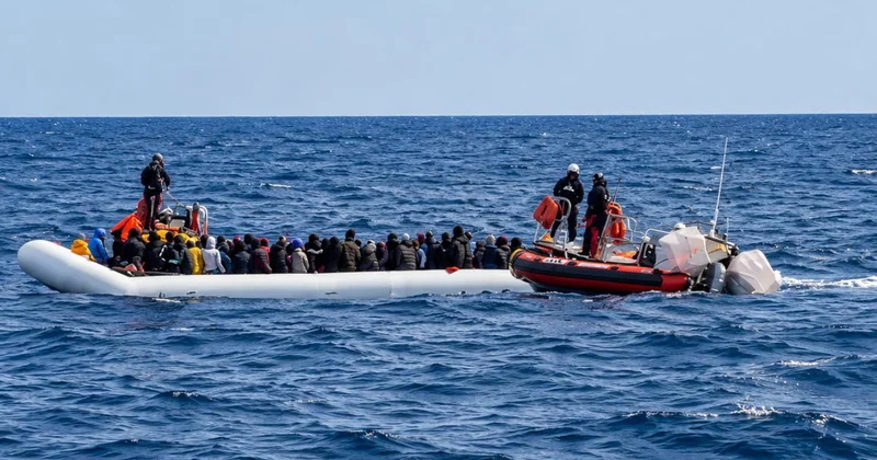 Midilli açıklarında göçmen faciası! Sürat teknesi sahil güvenlik gemisine çarptı: 1 i bebek 6 ölü