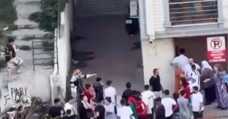 Çocukları kuş yalanıyla kandırmaya çalıştılar! Mahalleli saldırınca otoparka kilitlendiler Sözcü Gazetesi