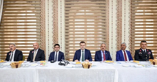 Niğde Valisi Akmeşe, kentteki muhtarlarla buluştu Niğde Haberleri Habertürk Yerel Haberler