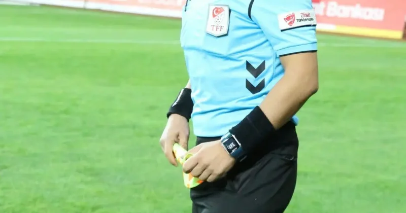 UEFA dan 3 Türk hakeme görev!