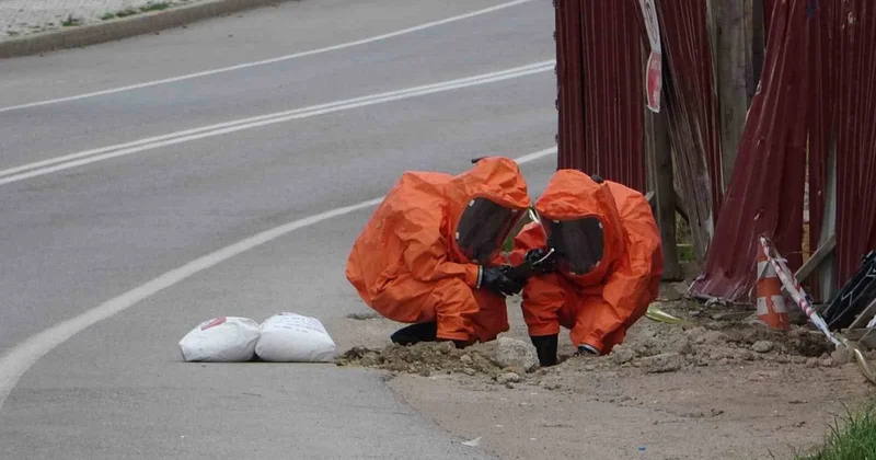 Gümüşhane de kanalizasyon gazı panik yarattı, polis camları kapatma uyarısı yaptı