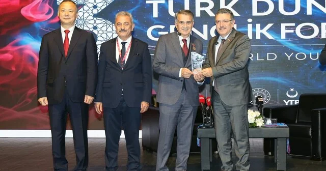 Şenol Güneş: Milli takımın antrenörünü kendimiz yetiştirmeliyiz Trabzon Haberleri Habertürk Yerel Haberler