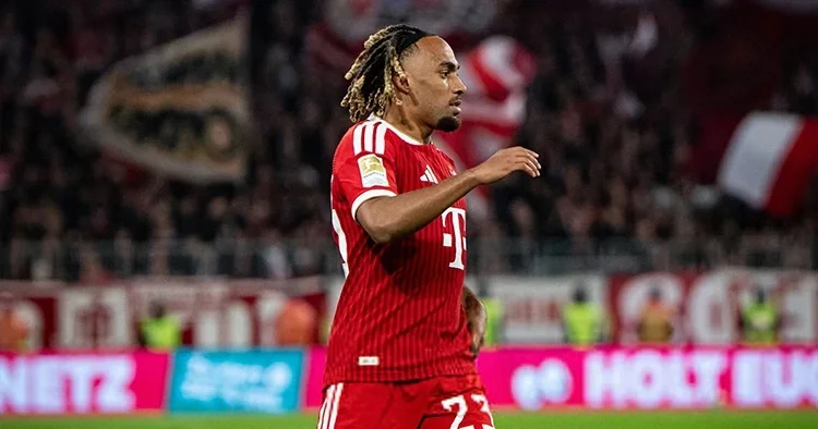 Bayern Münih te Sacha Boey kararı değişmedi!