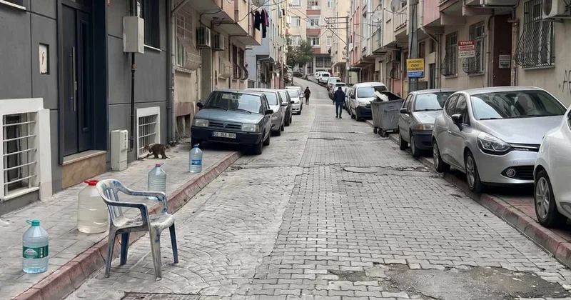 Evinin önüne duba koyanlar yandı: Artık park yeri ayırma devri bitti Sözcü Gazetesi