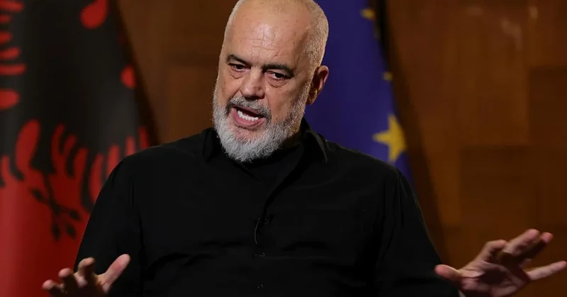 Arnavutluk Başbakanı Rama: Başbakanlığı hedef alan patlayıcı yüklü dron etkisiz hale getirildi