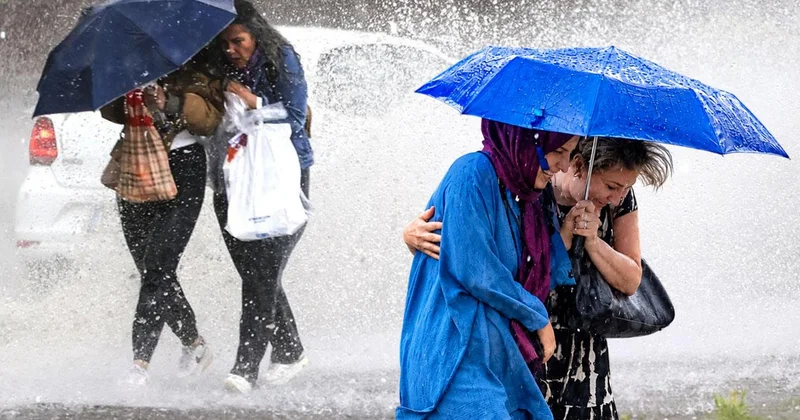 Sel felaketinin ardından İstanbul a yaz geri geliyor! AKOM tarih verdi