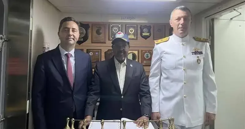 Somali Cumhurbaşkanı Mahmud, Çağrı Bey sondaj gemisini ziyaret etti