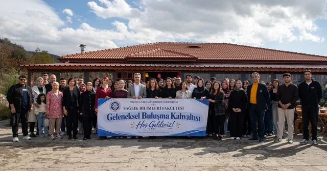 EBYÜ de akademisyenler ve öğrenciler geleneksel kahvaltıda buluştu Erzincan Haber Habertürk Yerel Haberler