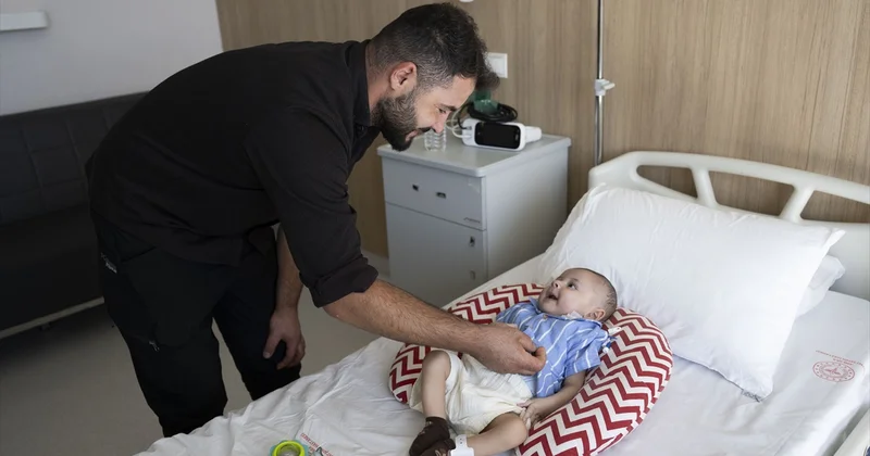 Doktoruna göre Türkiye de ilk kez yapılan ameliyatla bebek sağlığına kavuştu