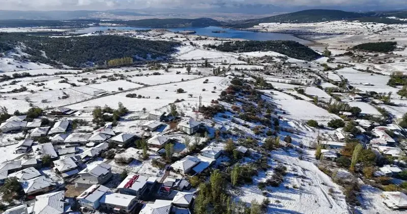 Kış Türkiye’ye erken geldi! 11 ilde kar sürprizi, 20 santimetreyi buldu...