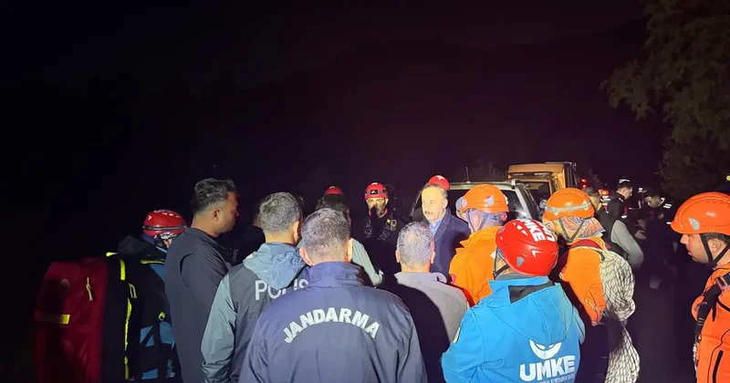 İHH ekibi kanyonda kayboldu! 1 ölü, 13 kişi mahsur!