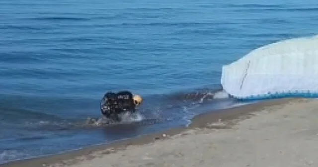 Ordu da yamaç paraşütçüsü denize indi Ordu Haber Habertürk Yerel Haberler
