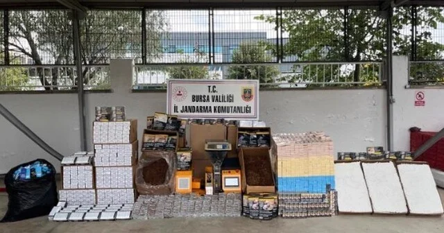 Bursa da kaçak sigara imalathanesine darbe: 1,5 milyonluk vurgun engellendi Bursa da kaçak sigara operasyonu: 2 tutuklama Bursa Haber Habertürk Yerel Haberler