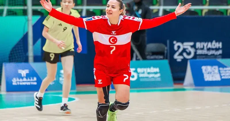 A Milli Kadın Hentbol Takımı Riyad’da finalde