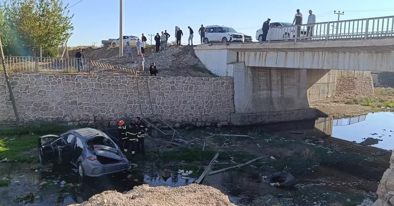 Mardin de otomobil dere yatağına düştü: 3 kişi yaralandı