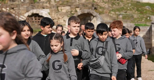 Öğrenciler tarihi dokuyu hayranlıkla inceledi Düzce Haberleri