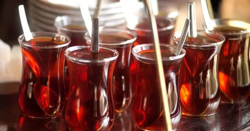 Çayın yanında getirdikleri limona bile para istediler