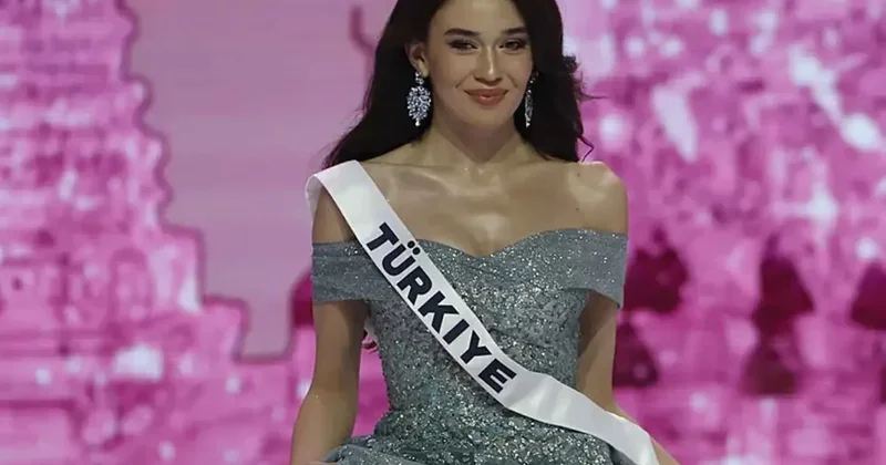 Ceren Arslan Türk bayraklı paylaşımı ve Hürrem elbisesiyle beğeni topladı