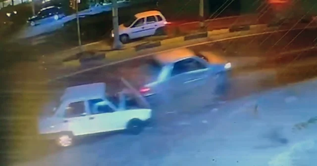 2 kişinin yaralandığı kazanın güvenlik kamera kaydı ortaya çıktı Muğla Haberleri