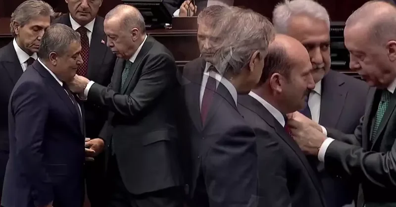 Aksu ve Sarayönü belediye başkanla AK Parti’ye katıldı! Rozetlerini Cumhurbaşkanı taktı