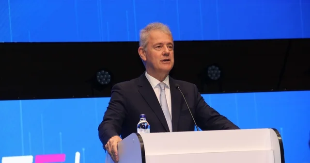 İzmirMeets 2025 Zirvesi başladı Mahmut Özgener: Yapay zeka yatırımları bir önceki yıla göre yüzde 80 in üzerinde büyüdü İzmir Haberleri