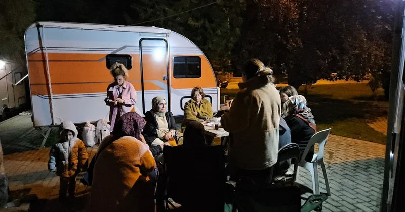 Sındırgı da vatandaş diken üstünde! Karavanda yaşamaya başladılar Sözcü Gazetesi