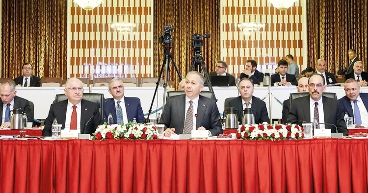 Komisyon İmralı için toplanıyor