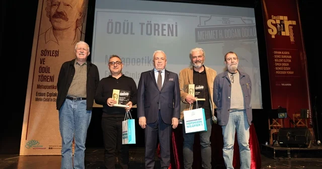 Nilüfer de şiir eleştirisinin prestij ödülleri sahiplerini buldu Bursa Haberleri