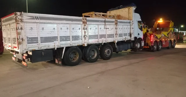 Kamyon çekiciye arkadan çarptı, 1 ölü Bilecik Haberleri