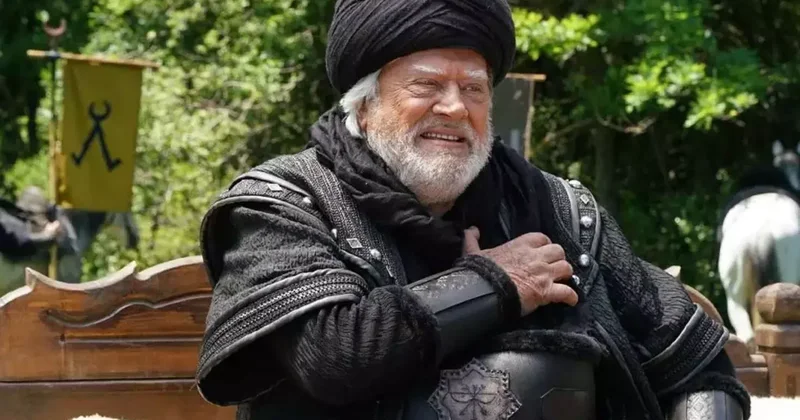 Cüneyt Arkın a vefa gecesi: Torunu Zeynep in sözleri duygulandırdı