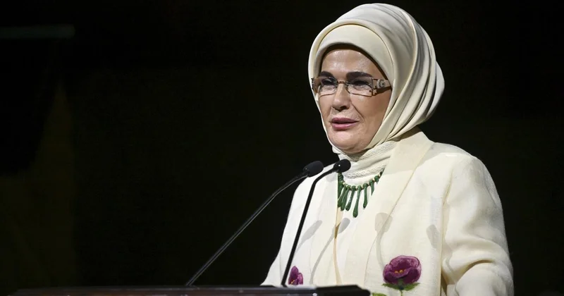 Emine Erdoğan: Sof kumaş, asırlara yayılmış bir kültür birikimi demek