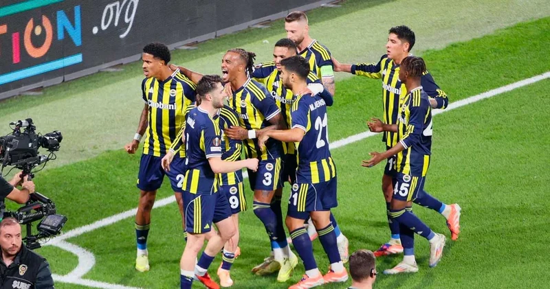 Galatasaray derbisi öncesi Fenerbahçe nin tüm planları bozuldu