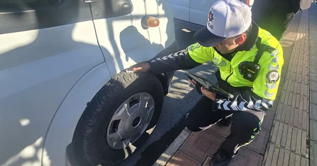 Bafra da kış lastiği denetimi: 59 servis kontrol edildi Samsun Haberleri