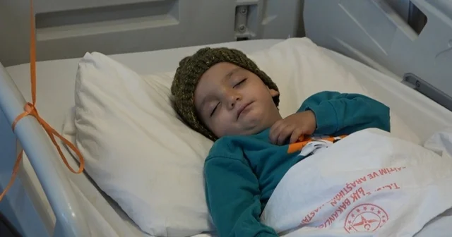 Akciğerine ceviz parçaları kaçan Yiğit, ameliyatla sağlığına kavuştu Batman Haberleri