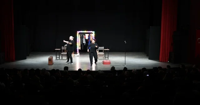 Aydın Büyükşehir Belediyesi Şehir Tiyatroları nda yeni sezon başladı Aydın Haberleri