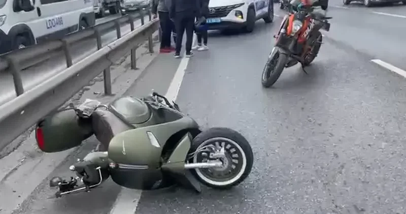 Sefaköy de motosiklet kazası: 1 ölü, 1 yaralı
